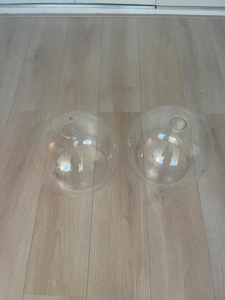 Super Mooie Twee Glazen Bollen mrt fittingen Ikea, Huis en Inrichting, Woonaccessoires | Stolpen, Zo goed als nieuw, Ophalen of Verzenden