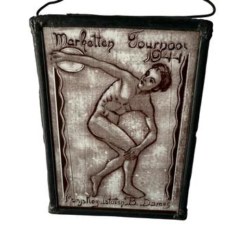 Art Deco glas in lood sportprijs kogelstoten 1944. beschikbaar voor biedingen