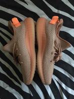 Prachtige sneakers maat 43 1/3, Overige kleuren, Ophalen of Verzenden, Sneakers of Gympen, Zo goed als nieuw