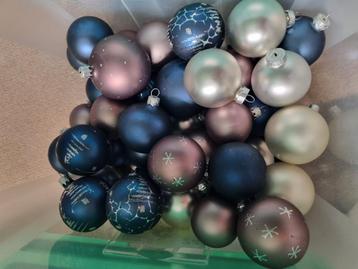 Kerstballen beschikbaar voor biedingen