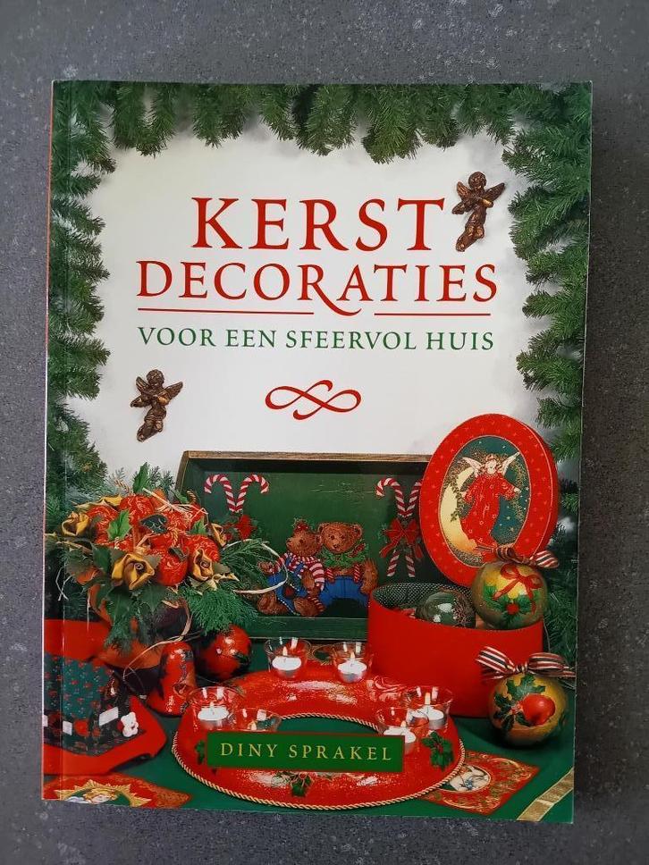 Kerstdecoraties voor een sfeervol huis/ Diny Sprakel, Hobby en Vrije tijd, Knutselen, Zo goed als nieuw, Overige typen, Ophalen of Verzenden