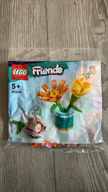 Lego friends 30634 boeket beschikbaar voor biedingen