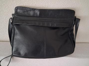 La Moda, zwart leren tas beschikbaar voor biedingen