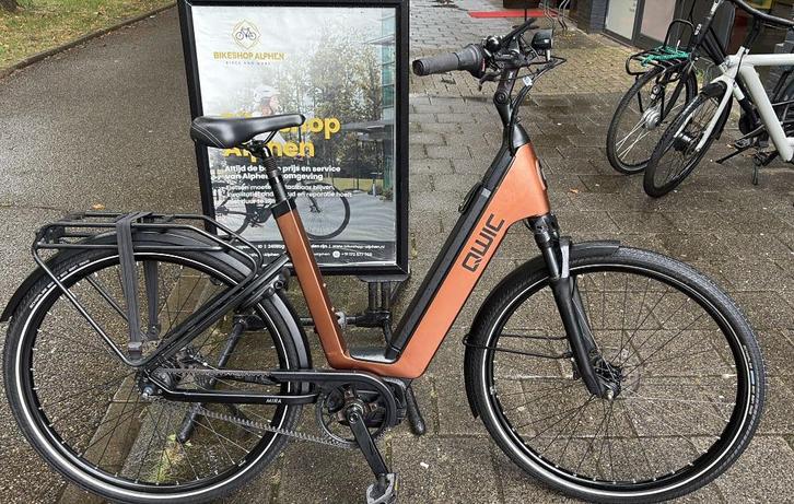 Setje Qwic Mira Tour belt 750 Wh 2 kleur Maat M en L  garant, Fietsen en Brommers, Fietsen | Dames | Damesfietsen, Zo goed als nieuw