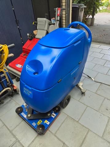 Nilfisk Scrubtec Boost 5 Schrobzuigmachine beschikbaar voor biedingen