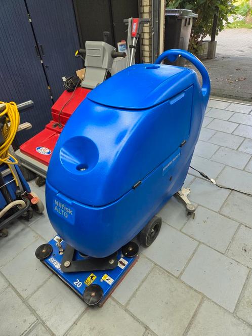 Nilfisk Scrubtec Boost 5 Schrobzuigmachine, Doe-het-zelf en Verbouw, Reinigingsmachines, Zo goed als nieuw, Schrobmachine, Ophalen of Verzenden