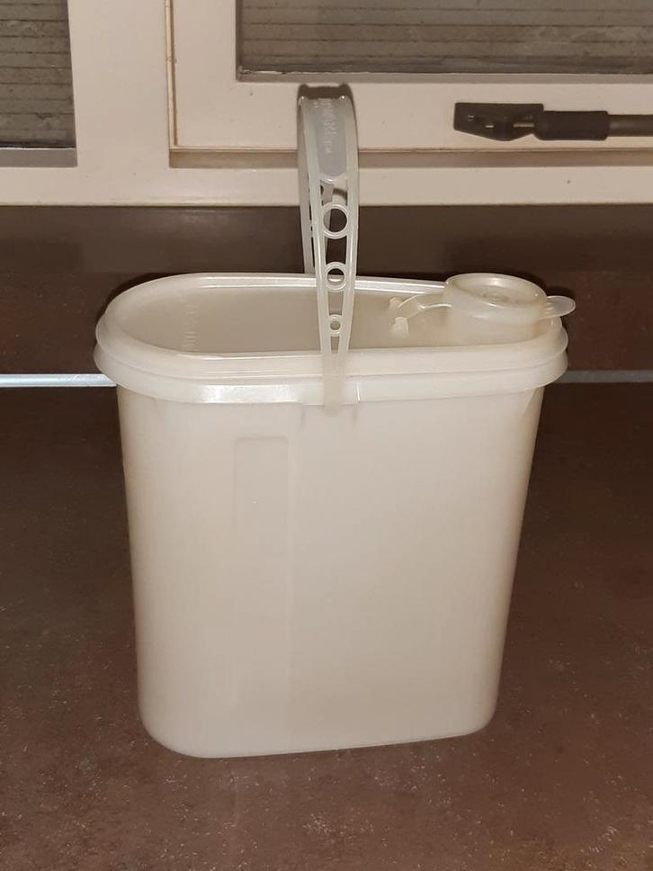 Tupperware vintage sap / schenk kan met hengsel wit, Huis en Inrichting, Keuken | Tupperware, Gebruikt, Overige typen, Wit, Ophalen of Verzenden