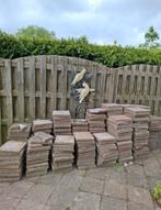 Gratis af te halen tegels van 30x30 cm., Ophalen