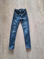Zara ripped jeans maat 8 /128, Broek, Jongen of Meisje, Ophalen of Verzenden, Zo goed als nieuw