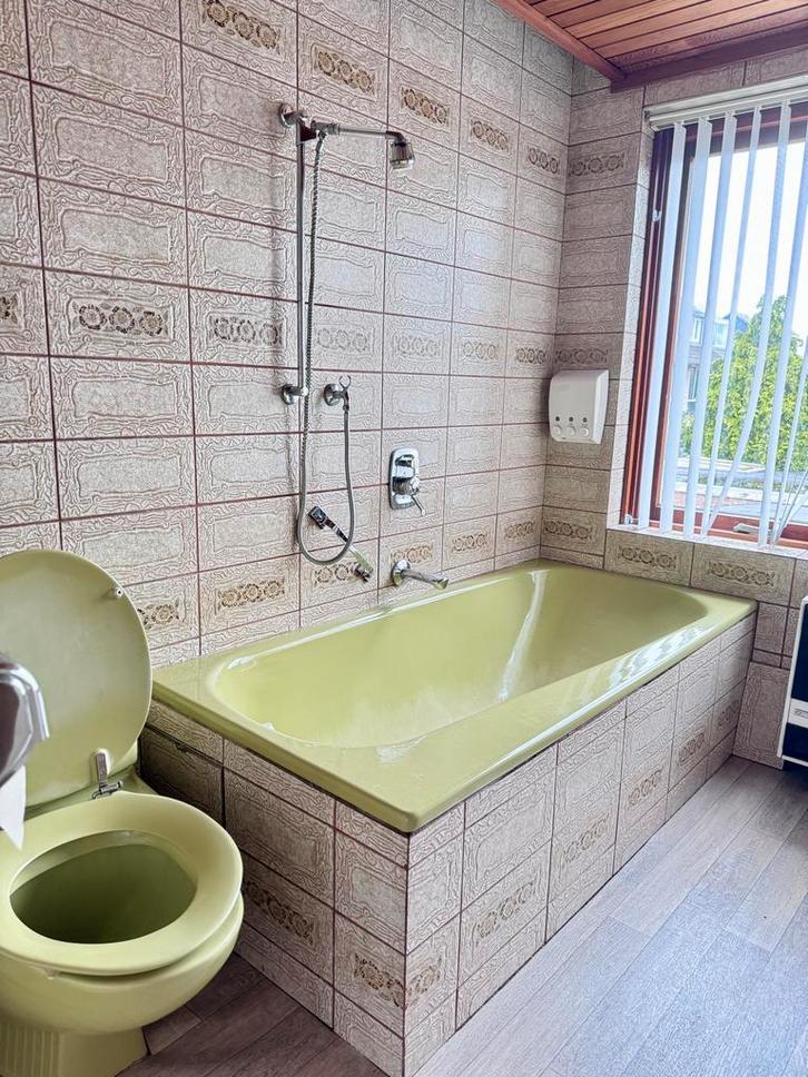 Vintage Badkamer met Groene Accenten, Huis en Inrichting, Badkamer | Complete badkamers, Gebruikt, Met bad, Ophalen