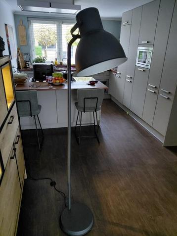 Staande lamp, antraciet Hektar Ikea beschikbaar voor biedingen