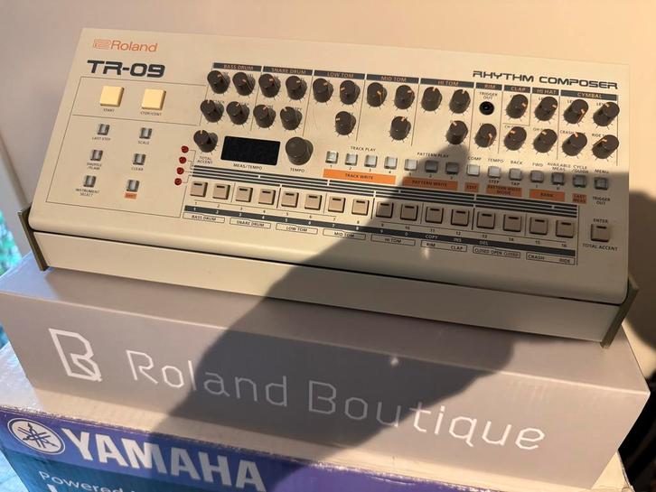 Roland Boutique - TR-09 (TR-909), Muziek en Instrumenten, Drumcomputers, Zo goed als nieuw, Roland, Ophalen of Verzenden