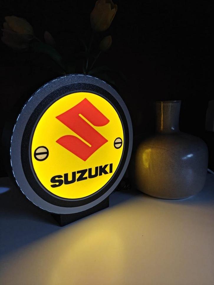 lightbox/lichtbak Suzuki, Verzamelen, Automerken, Motoren en Formule 1, Nieuw, Auto's, Ophalen of Verzenden