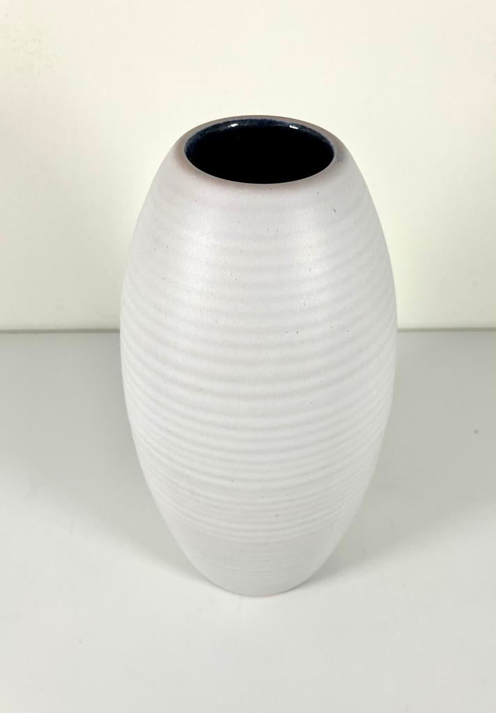 Kokervaas - jaren 50 studiokeramiek, Antiek en Kunst, Antiek | Keramiek en Aardewerk, Ophalen of Verzenden