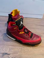 Jordan son of low team red gold maat 44 uit 2013, Ophalen, Overige kleuren, Nieuw, Nike Air Jordan