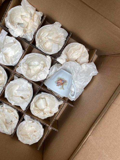 Complete service set, Huis en Inrichting, Keuken | Servies, Ophalen of Verzenden