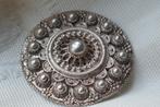 Grote ronde zilveren Zeeuwse broche, Verzenden, Minder dan 4 cm, Zo goed als nieuw, Zilver