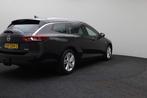 Opel Insignia Sports Tourer 1.5 Turbo Business Executive 201, Euro 6, 4 cilinders, Lichtsensor, Zwart
