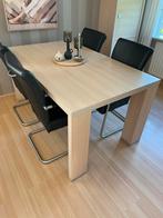 Eettafel met 4 zwarte stoelen, Huis en Inrichting, Tafels | Eettafels, Ophalen, Gebruikt, 50 tot 100 cm, 150 tot 200 cm