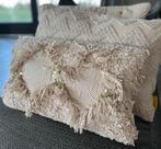 Woonkussens, Huis en Inrichting, Woonaccessoires | Kussens, Ophalen of Verzenden, Zo goed als nieuw, Beige, Vierkant
