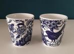 Twee Schoonhoven blauwe mokjes met vogels, Ophalen of Verzenden, Zo goed als nieuw, Overige stijlen, Kop(pen) en/of Schotel(s)