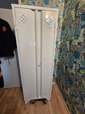 2 deurs beschikbaar voor biedingen