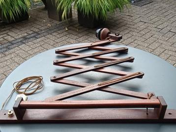 schaarlamp  teakhouten wandlamp/leeslamp/harmonica lamp 60's beschikbaar voor biedingen