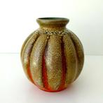 Keramiek vaas beige oranje spuitglazuur Gouda Holland 3541-k, Ophalen of Verzenden