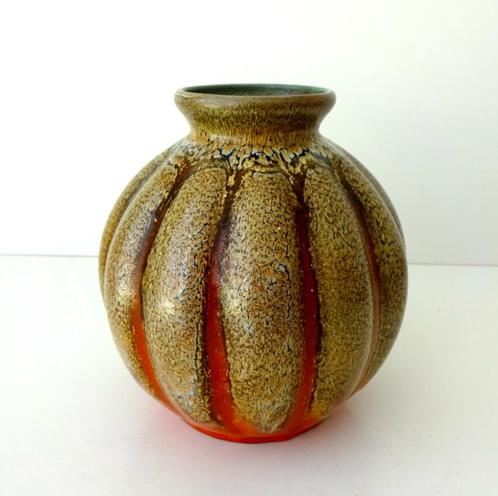 Keramiek vaas beige oranje spuitglazuur Gouda Holland 3541-k, Antiek en Kunst, Antiek | Keramiek en Aardewerk, Ophalen of Verzenden