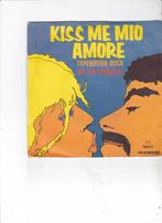 7" Single The Lovelets - Kiss me mio amore, Ophalen of Verzenden, Gebruikt