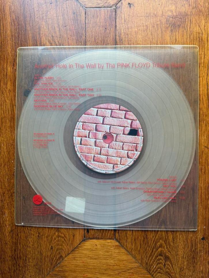 The Pink Floyd Tribute Band ‎- Another Hole In The Wall (LP), Cd's en Dvd's, Vinyl | Rock, Zo goed als nieuw, Alternative, 12 inch