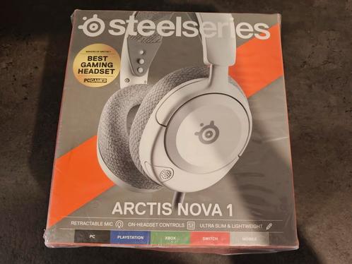 Steelseries Arctis Nova 1 - Nieuw!, Computers en Software, Headsets, Nieuw, Over-ear, Bedraad, Gaming headset, Inklapbare microfoon
