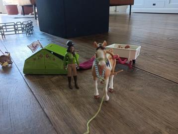 Schleich paard en wagen met tent beschikbaar voor biedingen