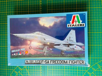 Italeri 1/72 F-5A Freedom Fighter met KLU decals beschikbaar voor biedingen