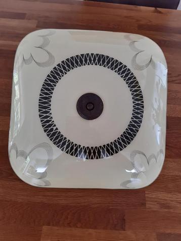 Vintage schaallamp beschikbaar voor biedingen