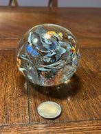Vintage presse papier glas, kunst motief, 8 cm hoog, Ophalen of Verzenden