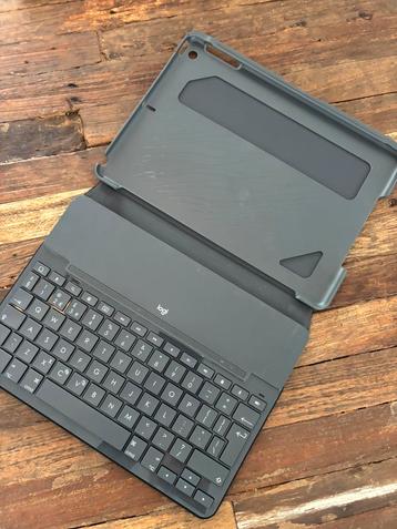 Logitech Folio Case ipad 5e/6e gen 820-008451 beschikbaar voor biedingen