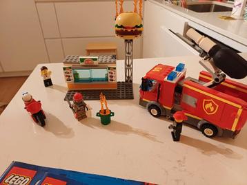 Lego City Burgerbar Brandweer 60214 beschikbaar voor biedingen