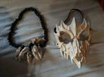 halloween masker en ketting, Ophalen of Verzenden, Zo goed als nieuw, Feestartikel, Halloween of Griezel