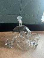 Handgemaakte glazen schedelkaraf met 2 shotglaasjes, Verzamelen, Glas en Borrelglaasjes, Ophalen of Verzenden, Zo goed als nieuw
