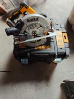 Dewalt cirkelzaag op accu, Doe-het-zelf en Verbouw, Gereedschap | Zaagmachines, Ophalen, Cirkelzaag, Zo goed als nieuw, 30 tot 70 mm