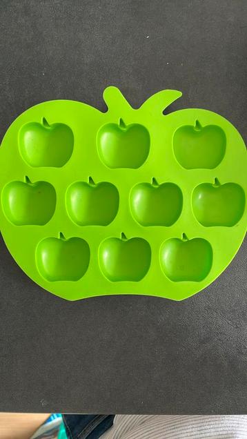 Seventies siliconen appeltjes vorm beschikbaar voor biedingen