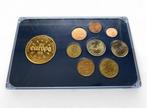 Malta Euromuntset 2008 UNC met penning in hard plastic behui, Postzegels en Munten, Munten | Europa | Euromunten, Ophalen of Verzenden