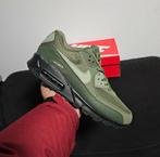 Nieuw in doos!! Air Max 90 Army Green, Kleding | Heren, Schoenen, Ophalen of Verzenden, Nieuw, Overige kleuren