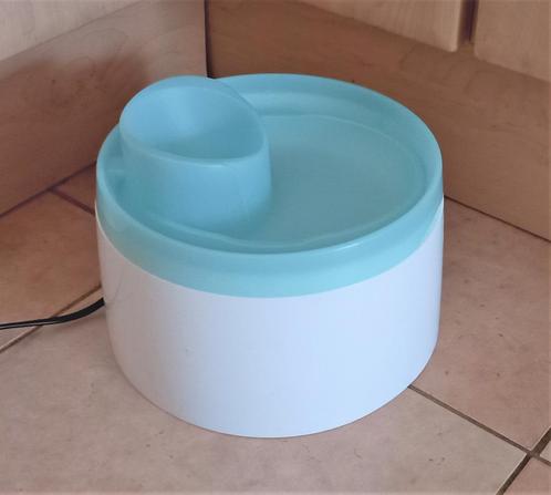 EBI katten drinkfontein Cascade 1,5 liter blauw, Dieren en Toebehoren, Kattenvoerbakken en Drinkbakken, Automatisch, Ergonomisch