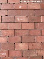 35m2 rood paars gebakk. platkeiformaat klinkers oprit terras