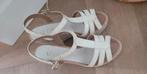 Nieuw! Unisa sandalen espadrilles sleehak maat 39 wit, Kleding | Dames, Schoenen, Wit, Nieuw, Ophalen of Verzenden, Schoenen met hoge hakken