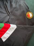 Retro Feyenoord Trainingspak FRFC Editie - Maat S, Zwart, Ophalen of Verzenden, Voetbal, Gedragen