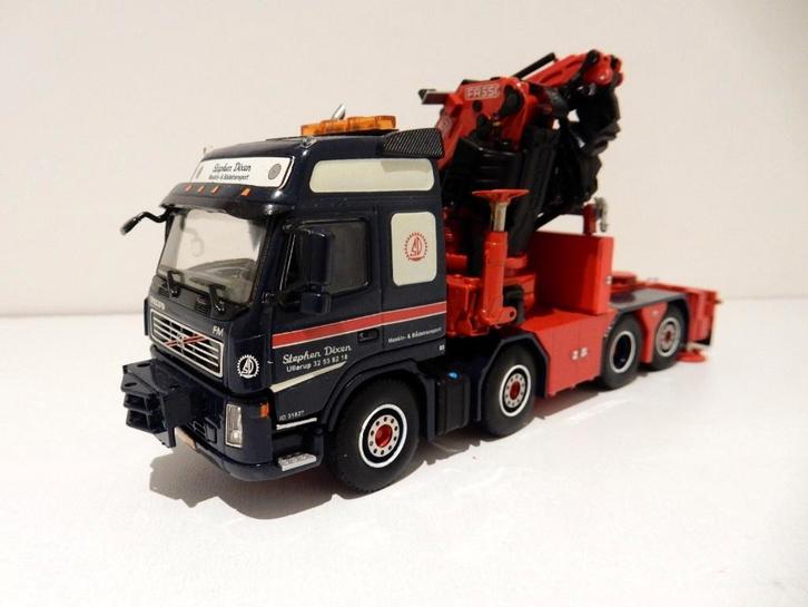 WSI Volvo FM2 met Fassi 1300 autolaadkraan Stephen Dixen, Hobby en Vrije tijd, Modelauto's | 1:50, Gebruikt, Bus of Vrachtwagen