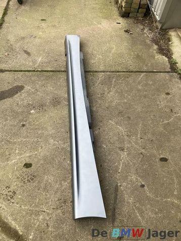 Sideskirt links Quartzblau BMW 1-serie E87 51717147401 beschikbaar voor biedingen